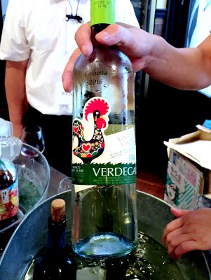 ポルトガルの微発泡ワインが美味しい 1000円以下でも買えるヴィーニョ ヴェルデを紹介 Photo Daynight